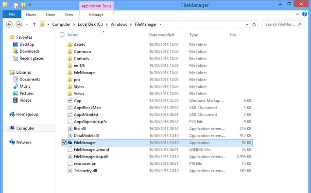 Apakah File Manager di Windows Blue Menggunakan versi Metro?