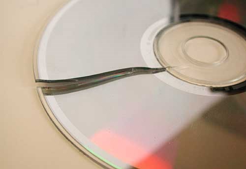 Mungkinkah CD-ROM dan DVD-ROM Ditingkatkan Kecepatannya?