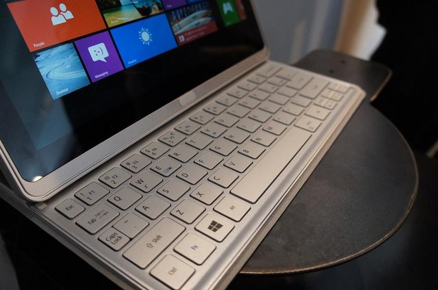 Acer Merilis Tablet Windows 8 lagi, Acer Aspire P3