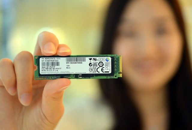 Samsung Memproduksi PCI-Express SSD Berkecepatan Tinggi!