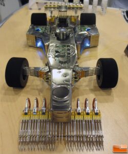 Keren: Mobil F1 Ini Dibuat dari 250 Hardisk!