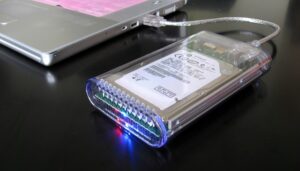 Safely Remove Saja Tidak Cukup, Inilah Cara Aman Mencabut Hardisk Eksternal di Windows