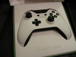 Xbox One Special Edition Bewarna Putih Dijual Super Mahal
