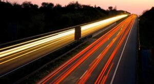 Cara Kerja IDM: Inilah Kenapa IDM Bisa Mempercepat Proses Download