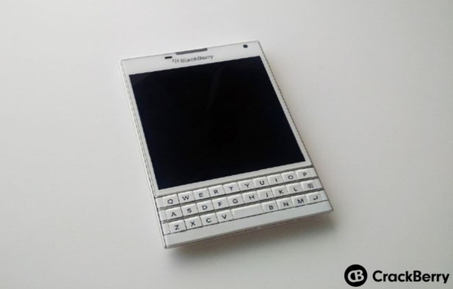 BlackBerry Belum Menyerah, Inilah Fitur dan Spesifikasi BlackBerry Passport