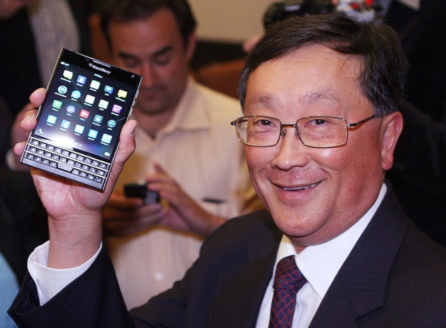 BlackBerry Belum Menyerah, Inilah Fitur dan Spesifikasi BlackBerry Passport