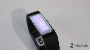 Tanpa Screen Protector, Layar Microsoft Band Ternyata Mudah Tergores