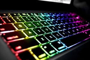 Microsoft Menciptakan Keyboard yang Dikendalikan Dengan Pandangan Mata