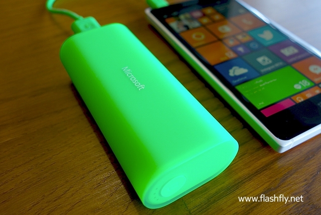 Microsoft Merilis Powerbank Seharga 650 Ribuan