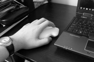Cara Mempermudah Penggunaan Windows Untuk Orang Kidal