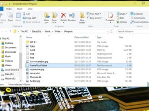 Cara Menyembunyikan File Text Dalam File Text