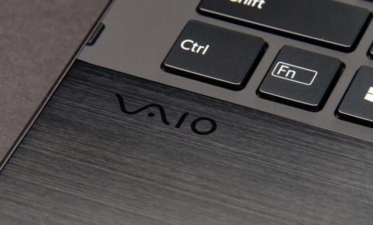 Kamu Pengguna Laptop VAIO..?? Sony Melarang Kamu Upgrade ke Windows 10 Hingga Bulan November