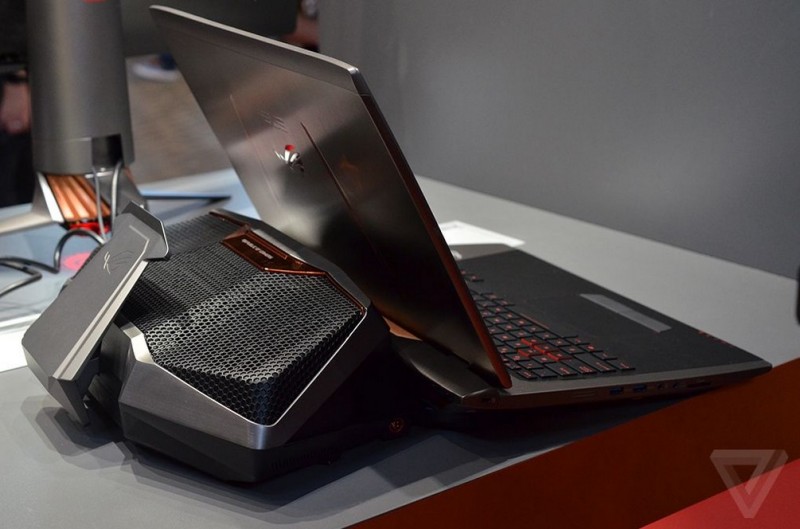 Inilah Asus GX700, Laptop Gaming Pertama dengan Water Cooling (dan Bagaimana Cara Kerjanya)