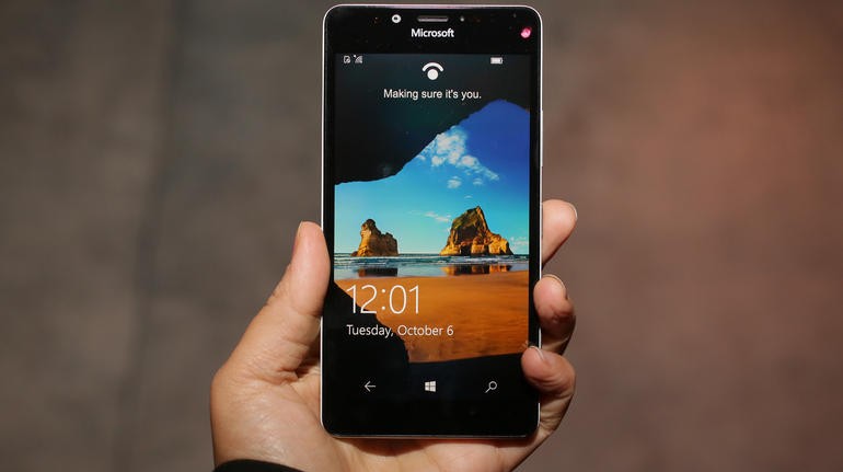 Pre-Order Lumia 950 Indonesia Sudah Dibuka dengan Harga 9 Juta Rupiah (Gratis Display Dock + Foldable Keyboard) — Tertarik?