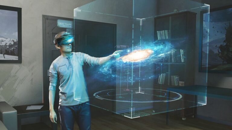 Galaxy Explorer Dinobatkan Sebagai Pemenang Microsoft HoloLens "Share Your Idea"