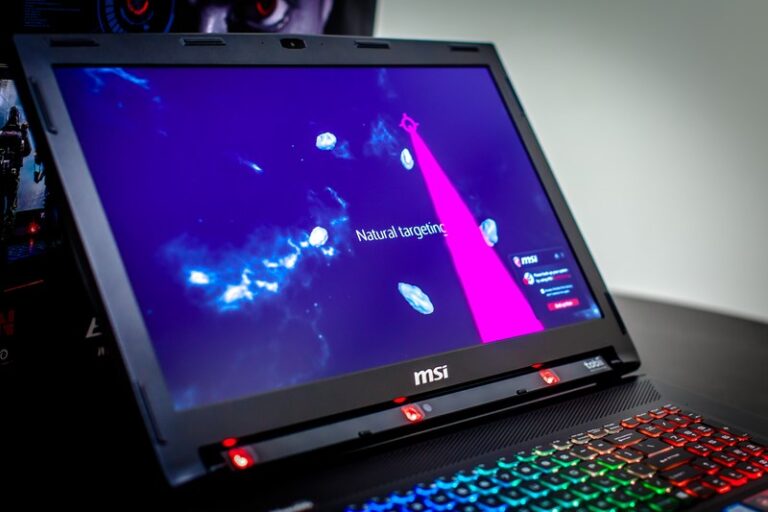 MSI Merilis Laptop Gaming Pertama yang Disisipi Teknologi Eye Tracking