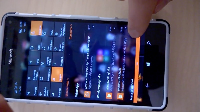 Lihat Betapa Manisnya Windows 10 Mobile Jika Diberi Efek Aero (Video)