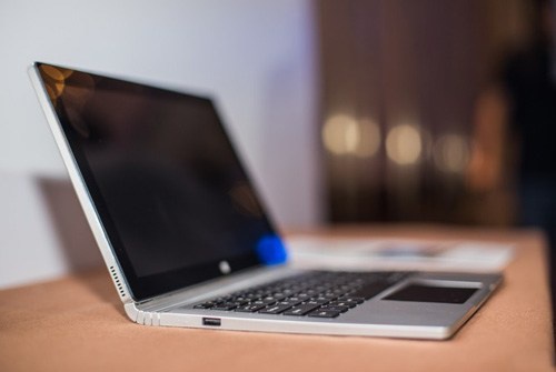 oBook 11 Pro: Laptop dengan Desain Persis Surface Book