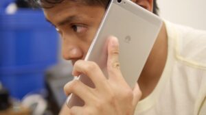 Perang Phablet Octa-Core: Funker W6.0 Pro 2 (W10M) vs Huawei Honor X2 (Android)