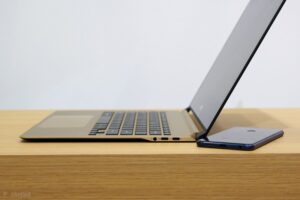 Acer Swift 7: Laptop Pertama dengan Tebal Dibawah 1cm, Tipisnya Ngalahin MacBook!