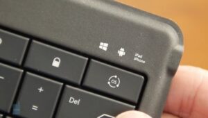 Diskon: Microsoft Foldable Keyboard Dijual Sejutaan Kurang