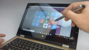 VOYO A1 Plus Ultimate Gold: Ultrabook Dual OS Seharga 3.1 Jutaan