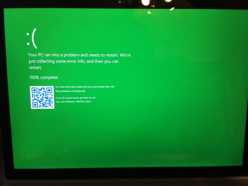 Wow... Blue Screen Diubah Menjadi Green Screen untuk Windows Insiders!