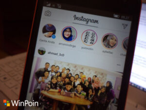 Cewek Sosmed-an Pakai Lumia? Why Not?
