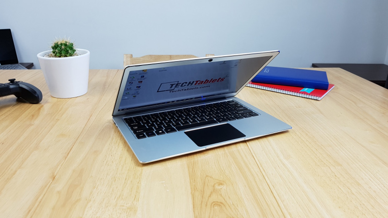 Ezbook 3 Pro: Laptop Windows 10 Bergaya MacBook dengan 6GB RAM