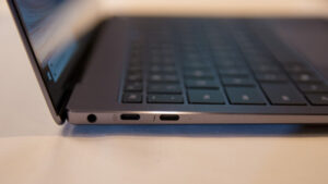 Huawei MateBook X Pro: Laptop Paling Keren di MWC 2018